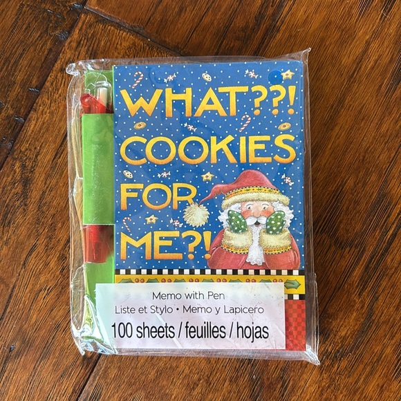 A great assortment of Christmas note cards and envelopes and notepads.  NWT - Picture 5 of 10